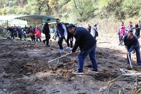 追尋紅色足跡 傳承延安精神——安彩高科第一期黨史學習教育培訓班順利結課